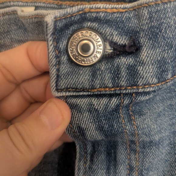 Abercrombie and Fitch Ultra High Rise Ankle Straight Distressed Hem Jeans 36/22R - Picture 3 of 6